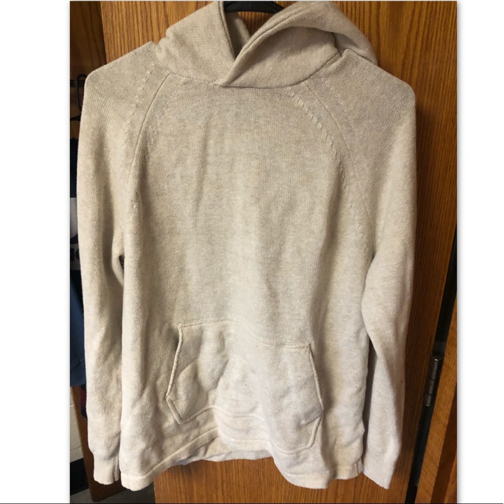 Hooded sweater